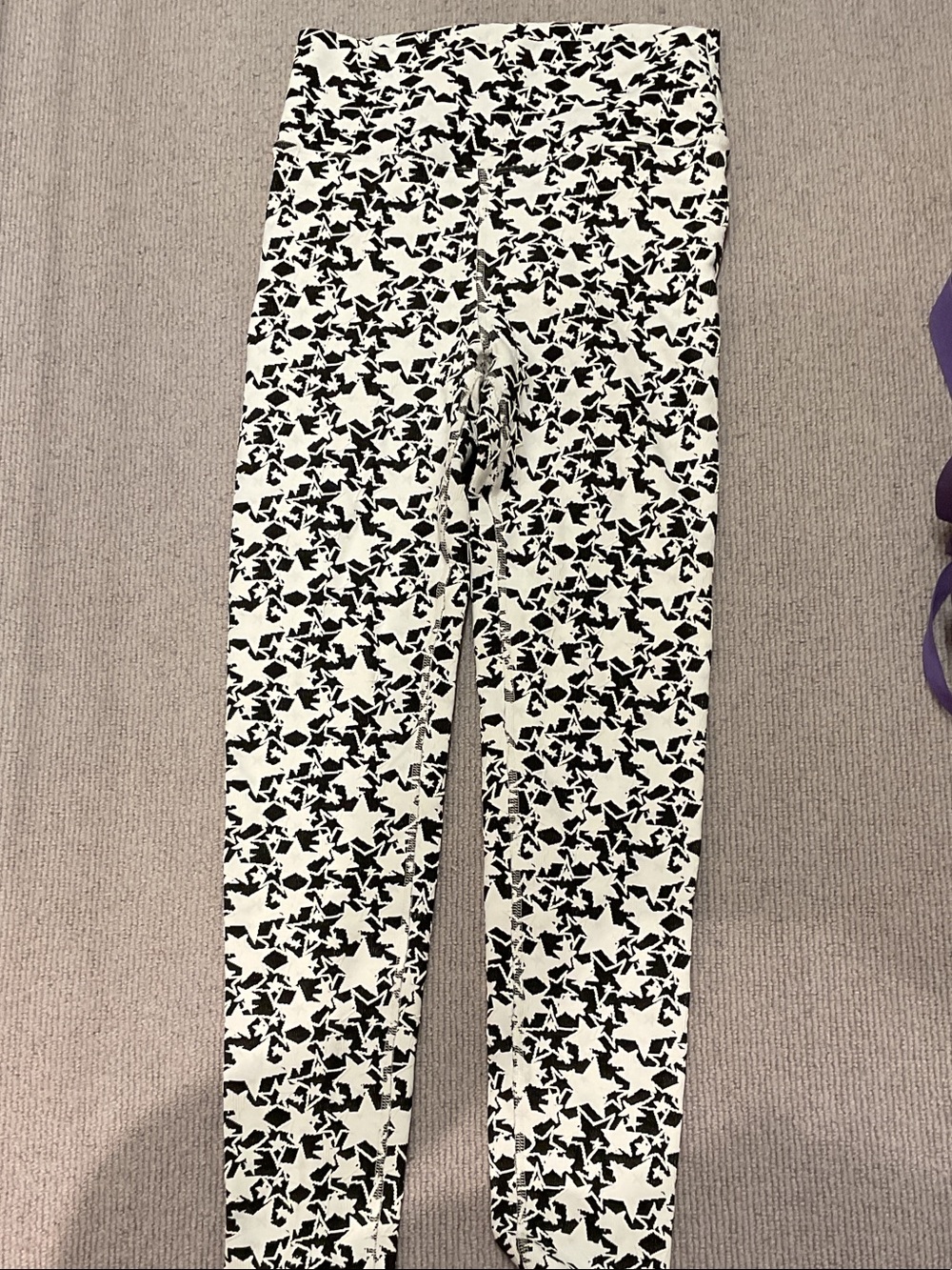 Beach Riot Black & White Star Scatter Women’s Leggings